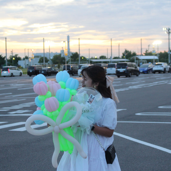 tulip bouquet balloon