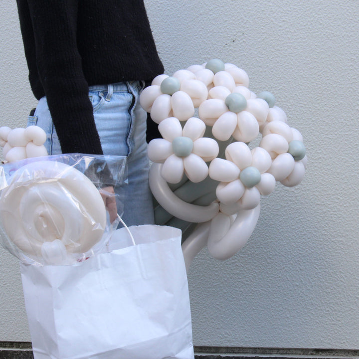 7 flowers bouquet balloon
