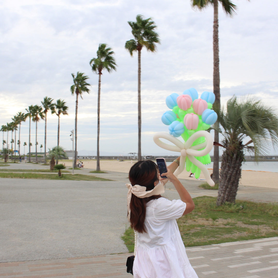 tulip bouquet balloon