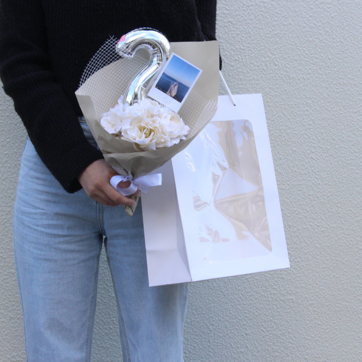 white×beige numberbouquet