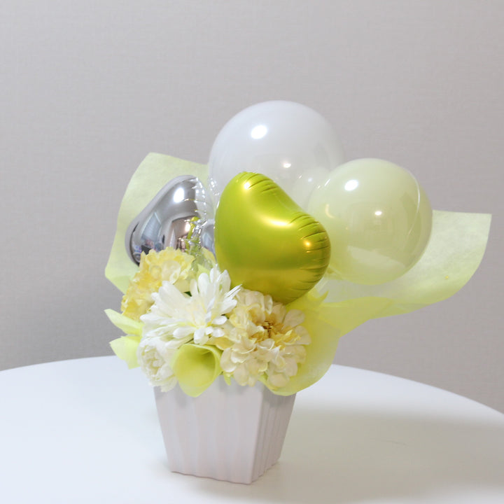 gerbera flower arrangement